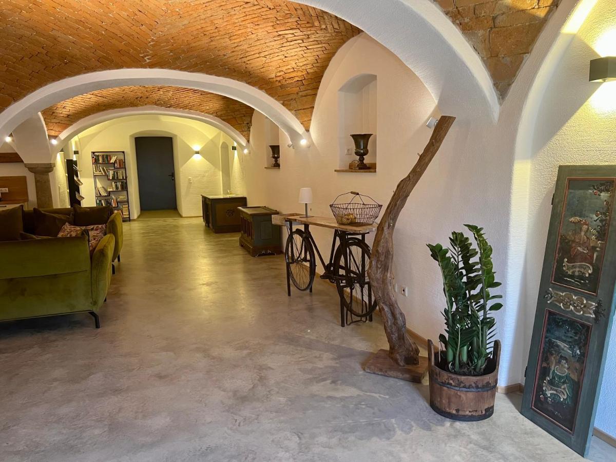 Apartment Gut Schwarz-n Hof