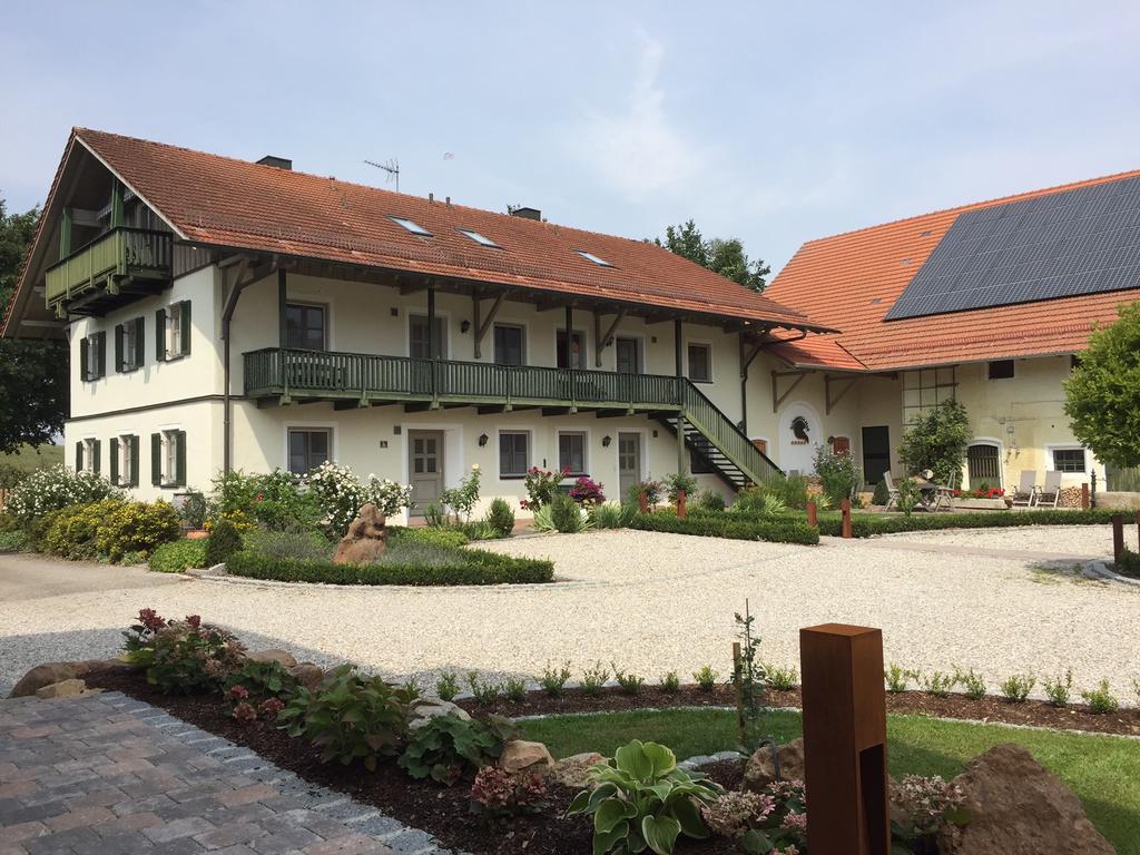 Gut Schwarz-n Hof * Bad Griesbach (Bavaria)